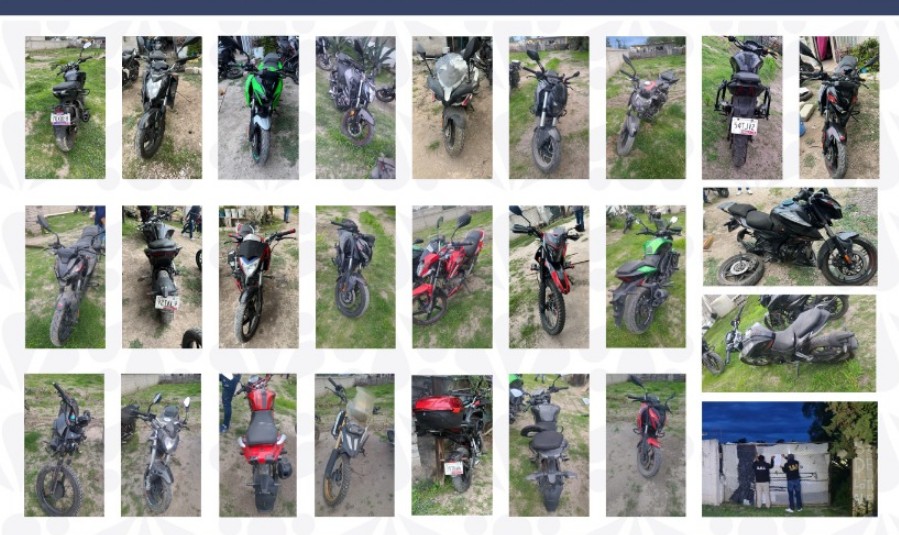 Foto: Cortesía Fiscalía asegura 25 motos robadas en cateo realizado en Huixcolotla