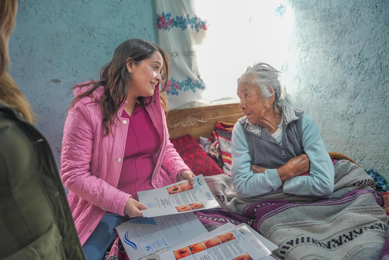 Foto: Cortesía Entregan apoyos directos a mujeres vulnerables en Tlaxcala