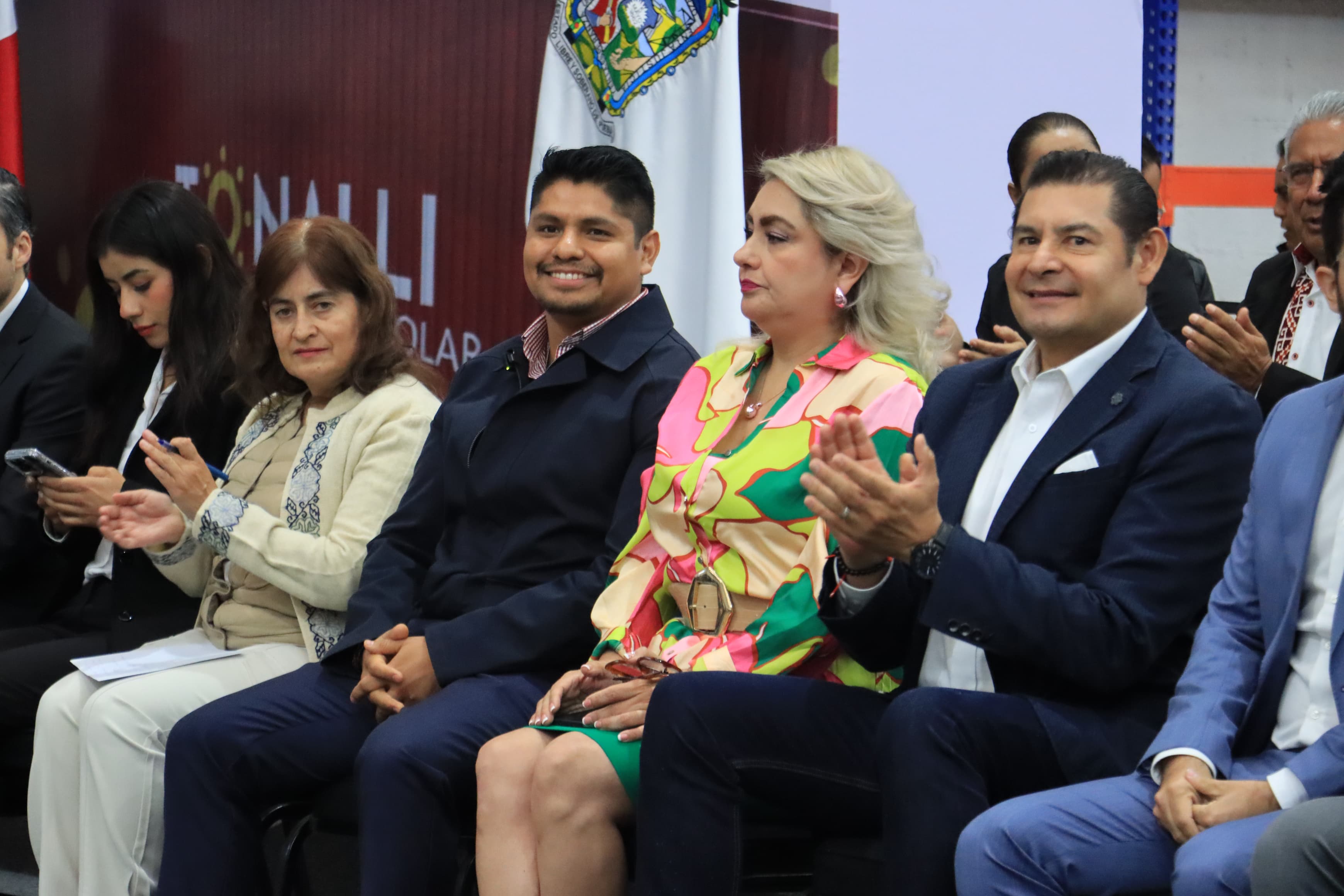 Por: Cortesía Lula Pineda Inauguran en Cuautlancingo la primera fábrica de paneles solares de Puebla