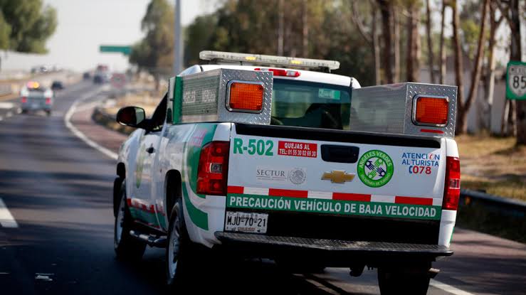 Ángeles Verdes refuerzan apoyo en carreteras durante lluvias en México