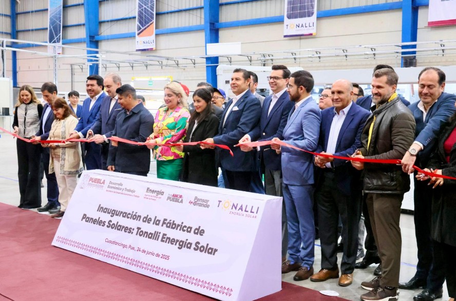 Foto: Cortesía Puebla impulsa soberanía energética con la primera fábrica de paneles solares en México