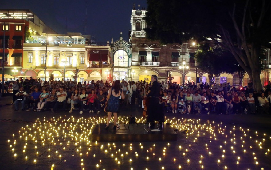 Foto: Cortesía Lulú Galindo se presenta en el Zócalo de Puebla con repertorio internacional
