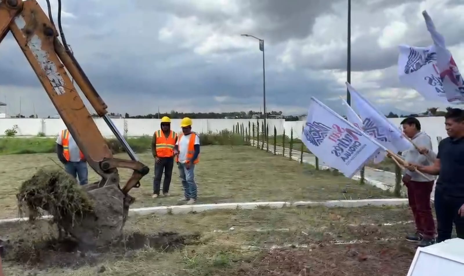 Inicia construcción de capilla en el panteón de Santa María Tonantzintla