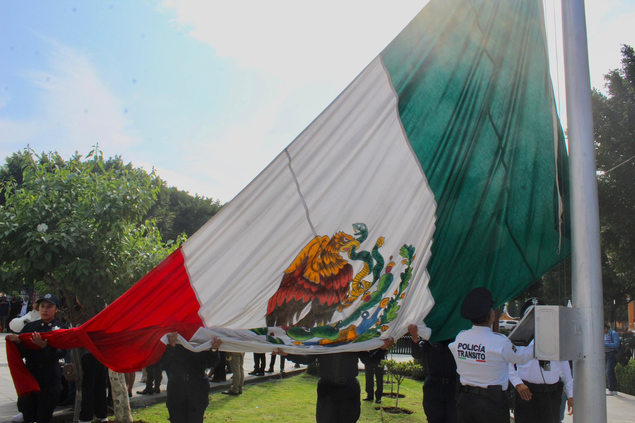 Encabeza Guadalupe Cuautle ceremonia cívica de junio y reafirma compromiso con San Andrés Cholula