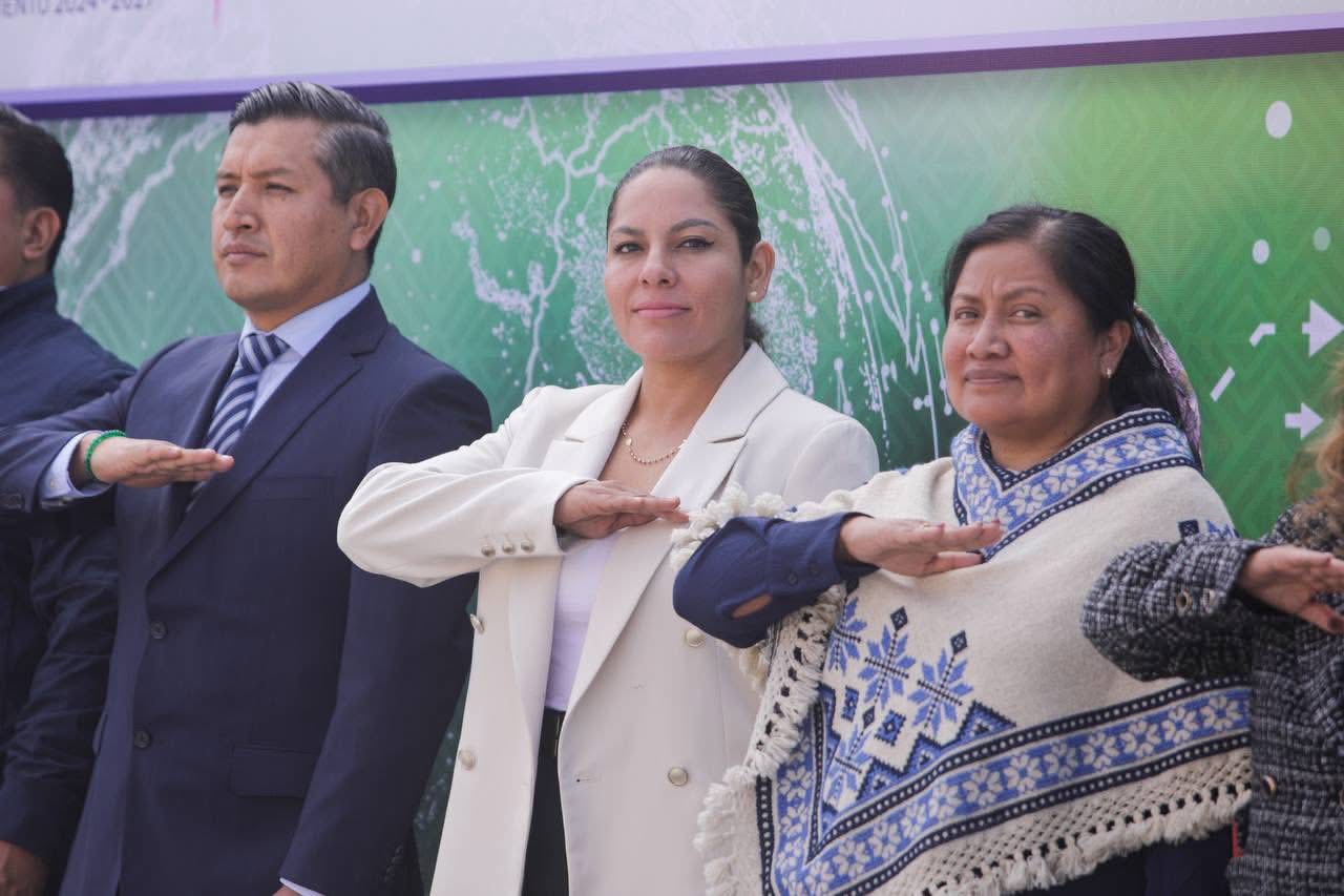 Por: Cortesía Lula Pineda Encabeza Guadalupe Cuautle ceremonia cívica de junio y reafirma compromiso con San Andrés Cholula
