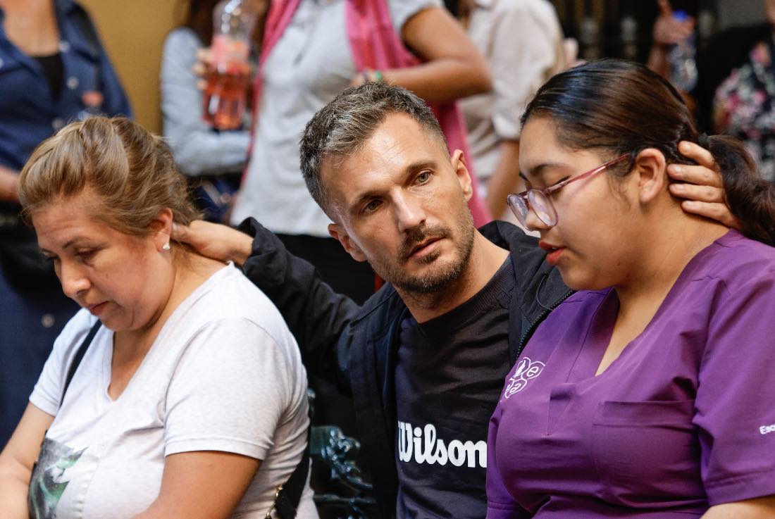 Foto: Cortesía Gobierno de Puebla permite permanencia del curandero rumano Mircea Gabriel en el Paseo Bravo