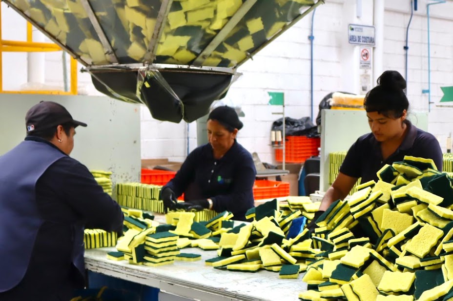 Tlaxcala crece poco en empleos pero destaca por aumento en salarios en 2024