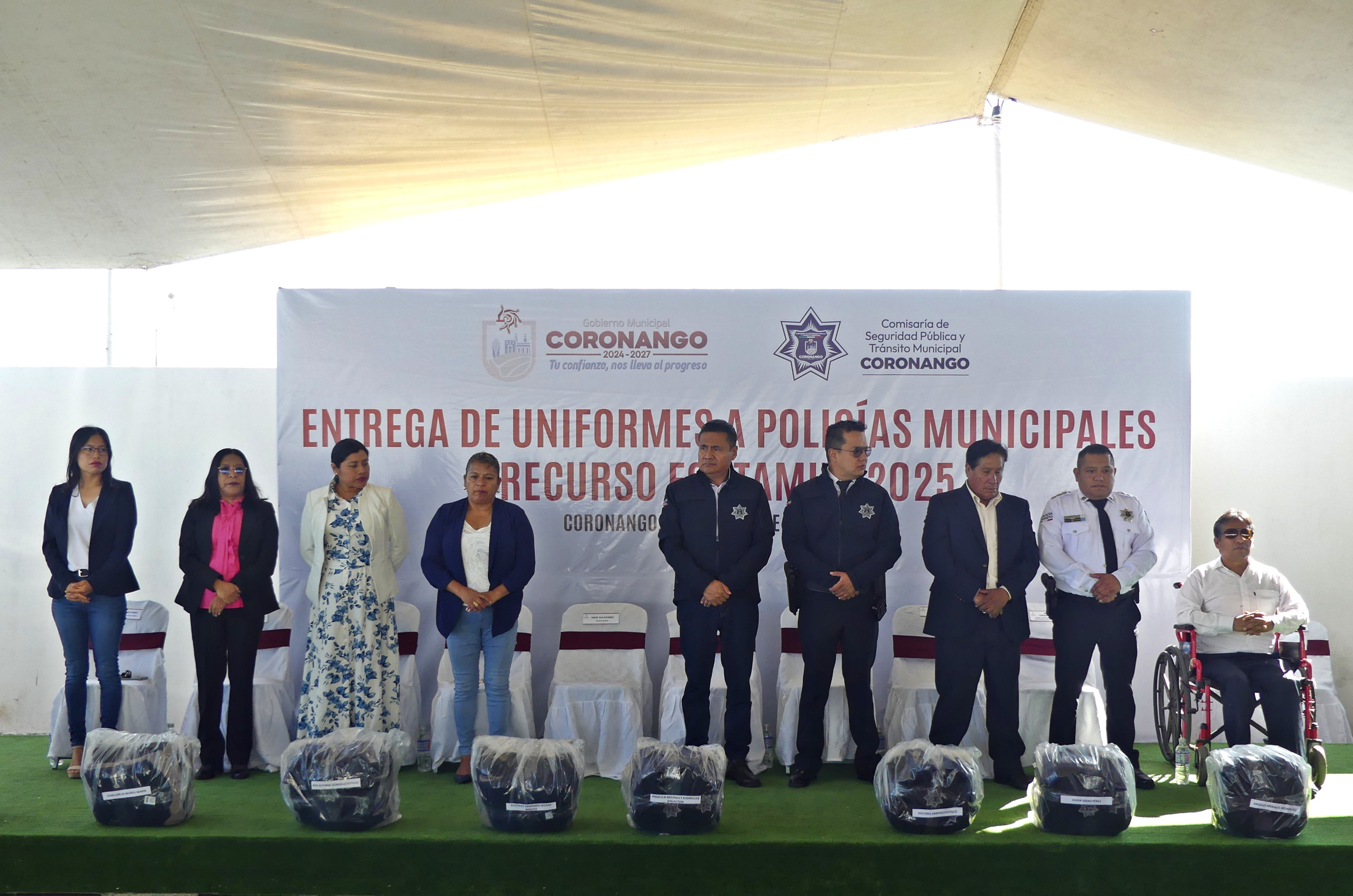 inversion millonaria uniformes policias coronango 4