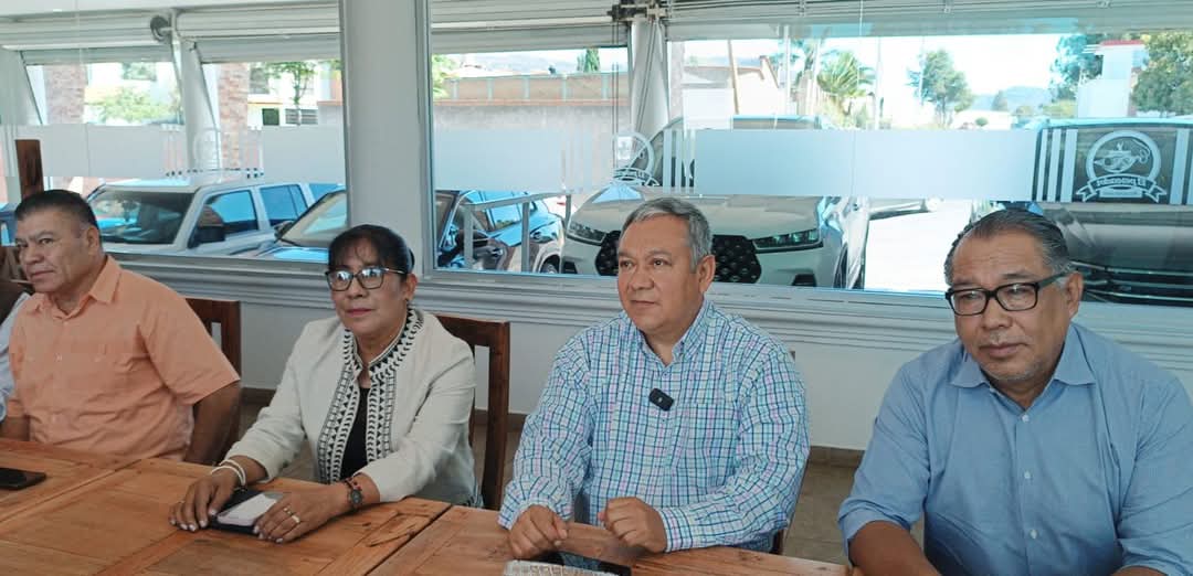 Se pronuncian dirigentes sindicales de SNTE en Tlaxcala contra vandalismo de la CNTE