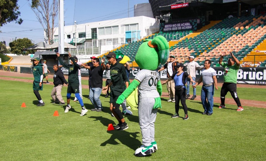 Foto: Cortesía Puebla fortalece el deporte con clínica de béisbol