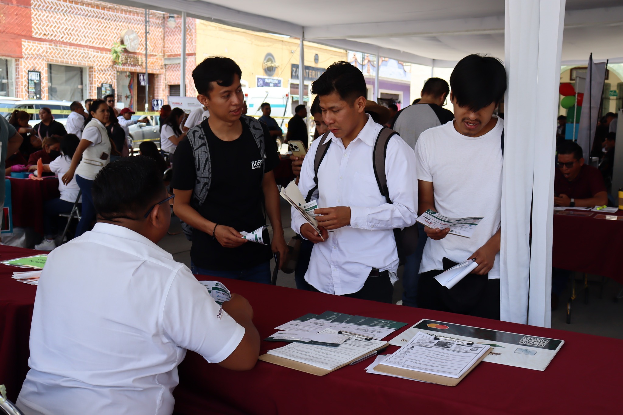 Por: Cortesía Lula Pineda Realizan Feria Nacional de Empleo en San Pedro Cholula con más de mil vacantes