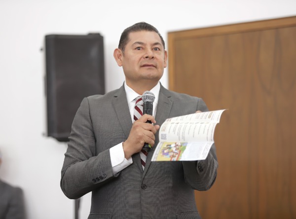 Foto: Cortesía Señala gobernador de Puebla intromisión de Antorcha Campesina en paro de la BUAP