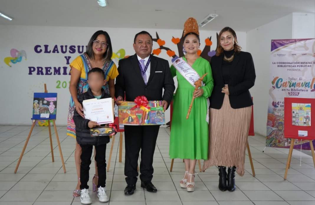 Foto: Cortesía Premian a los ganadores del Concurso Estatal de Dibujo Infantil "Así Vivo el Carnaval 2025" en Tlaxcala