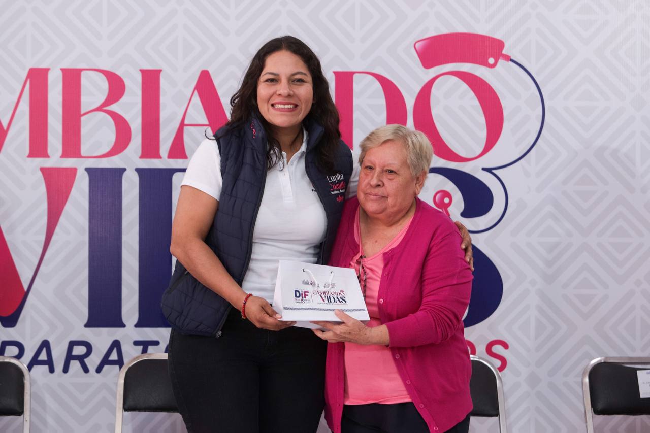 Comunicado oficial Impulsa Lupita Cuautle la inclusión con entrega de aparatos auditivos