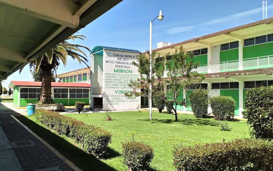 Foto: Cortesía Estudiantes de Xocoyucan exigen la destitución del director por corrupción