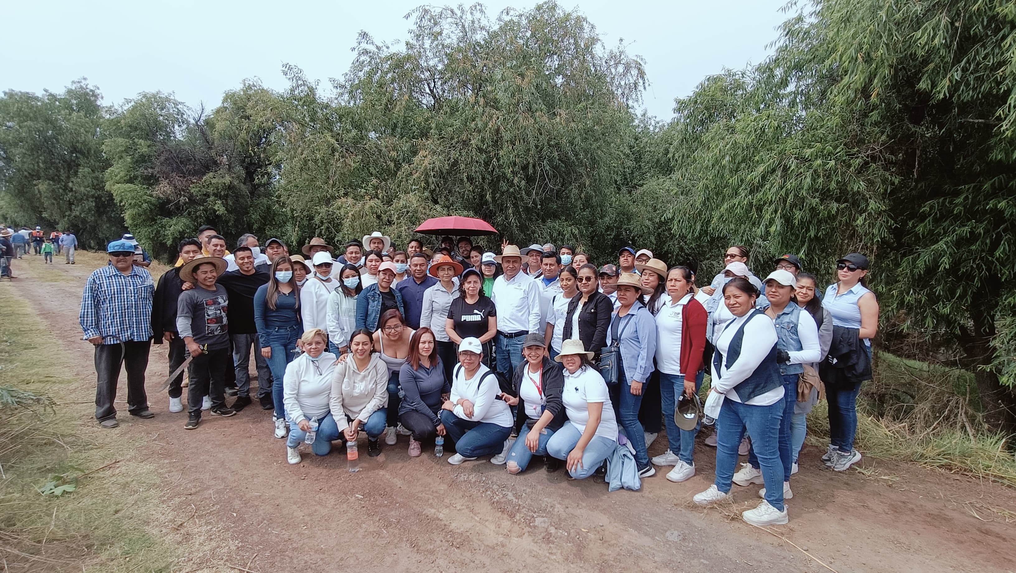 Comunicado oficial Realiza Armando Aguirre faena en el Río Atoyac