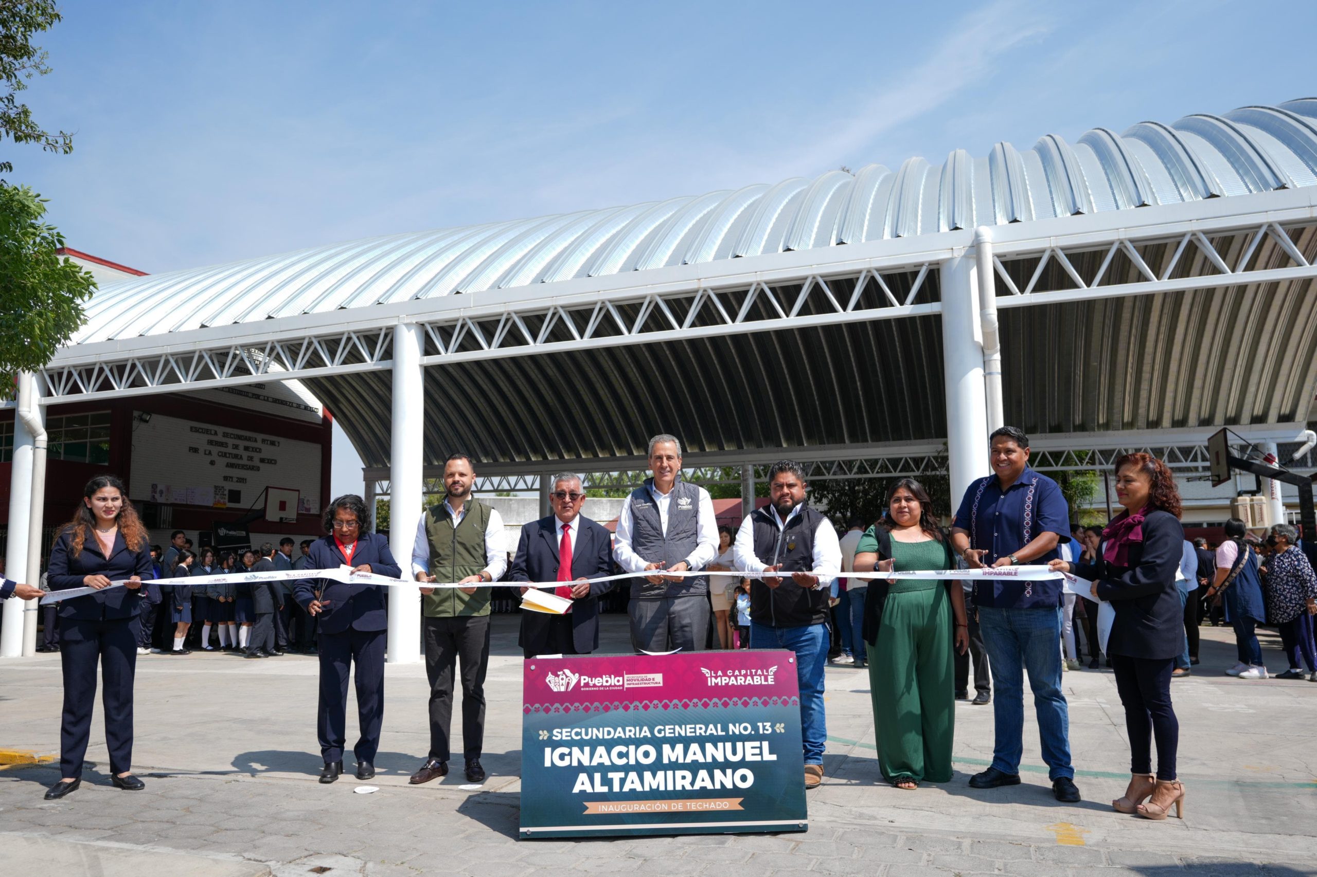 Foto: Cortesía Entrega de techado escolar en la Secundaria General No. 13 Ignacio Manuel Altamirano beneficia a más de 480 estudiantes