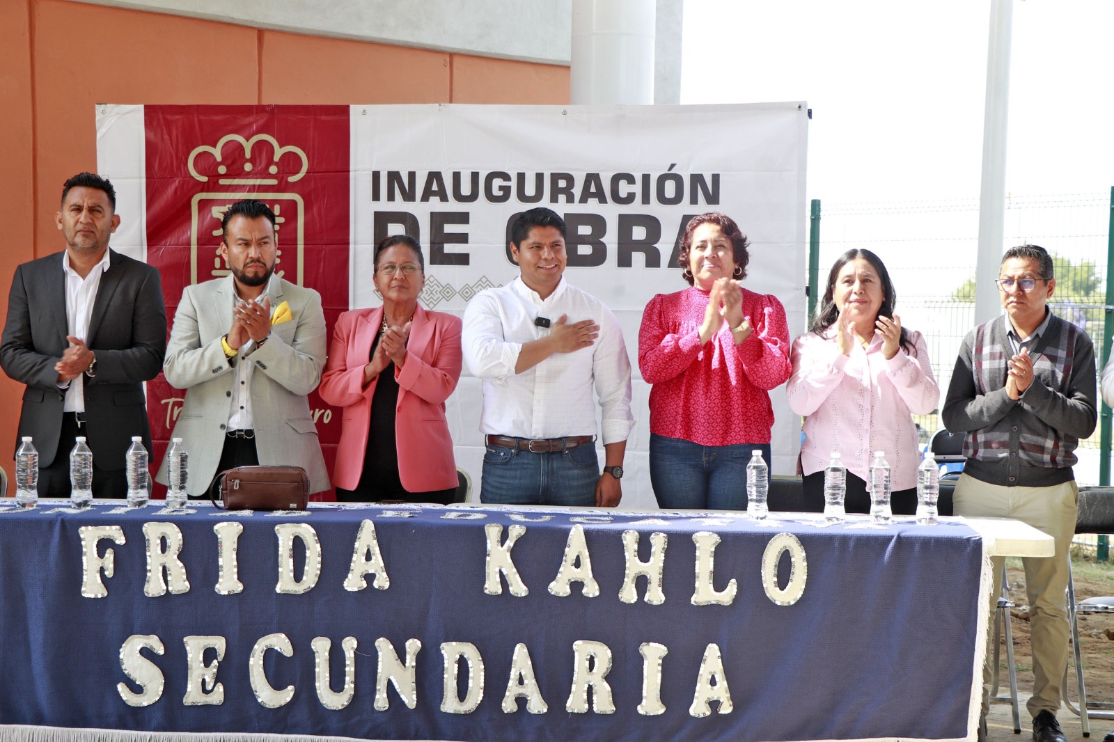 Comunicado oficial Inaugura Omar Muñoz arco techo en la Unidad Educativa Frida Kahlo