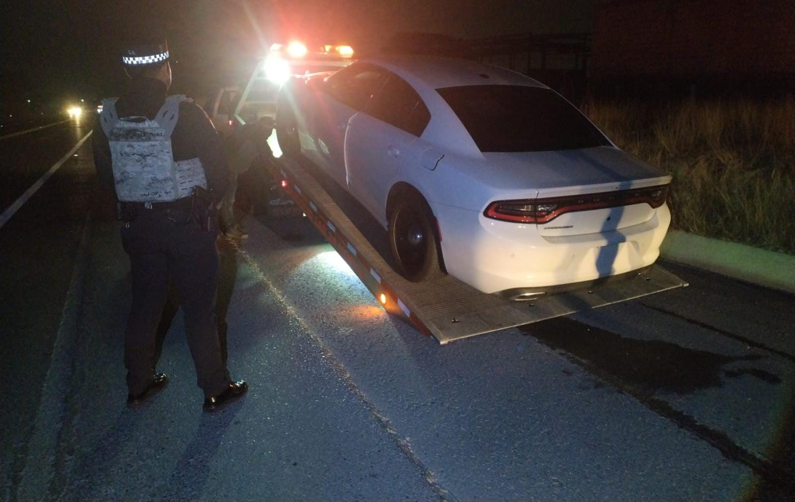 Detienen a subteniente retirado con vehículo “patrulla” falso en límites de Zitlaltepec y Puebla