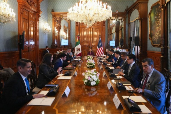 Foto: Cortesía Reaparece Sergio Salomón Céspedes en reunión de Claudia Sheinbaum y Kristi Noem