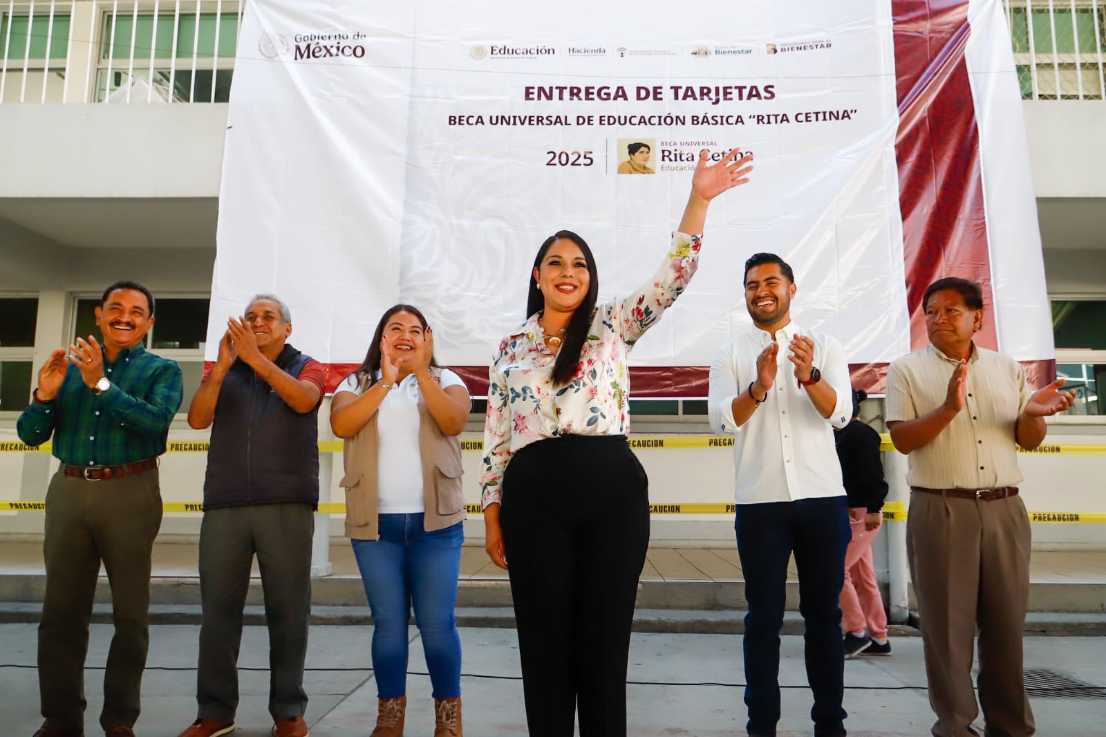 entrega tfd becas rita cetina 4