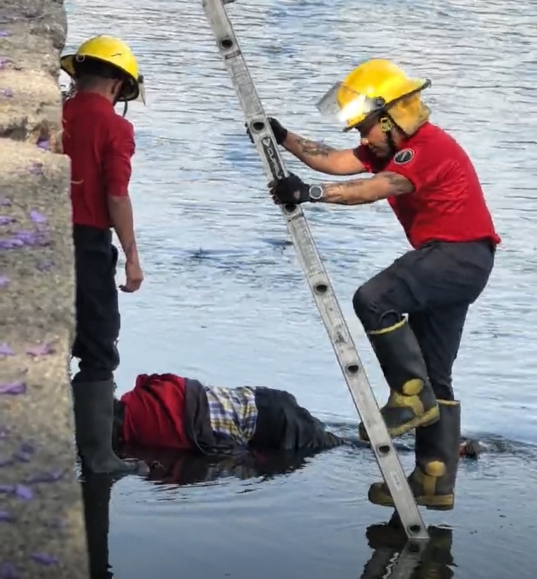 Cae masculino a la ribereña en la Capital del Estado y pierde la vida
