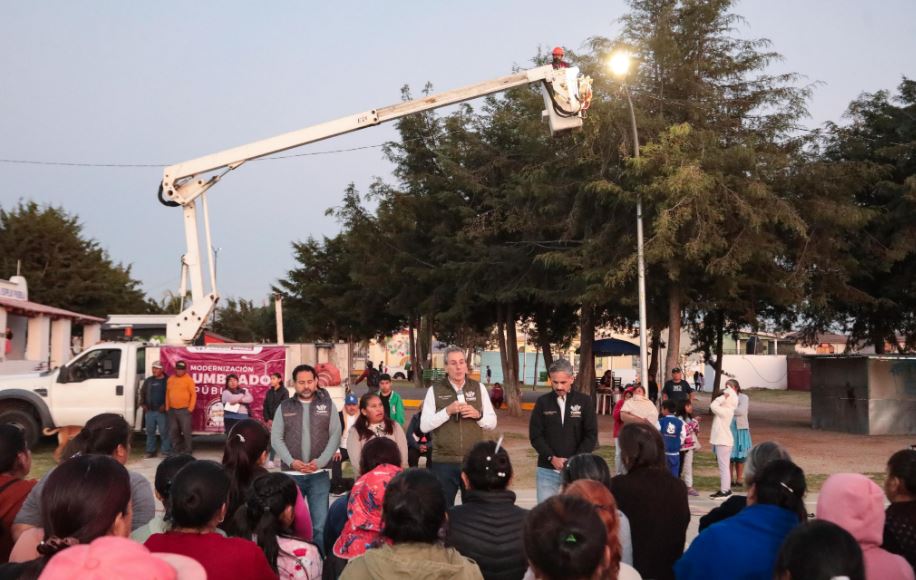 Foto: Cortesía Avanza la modernización del alumbrado público en Puebla