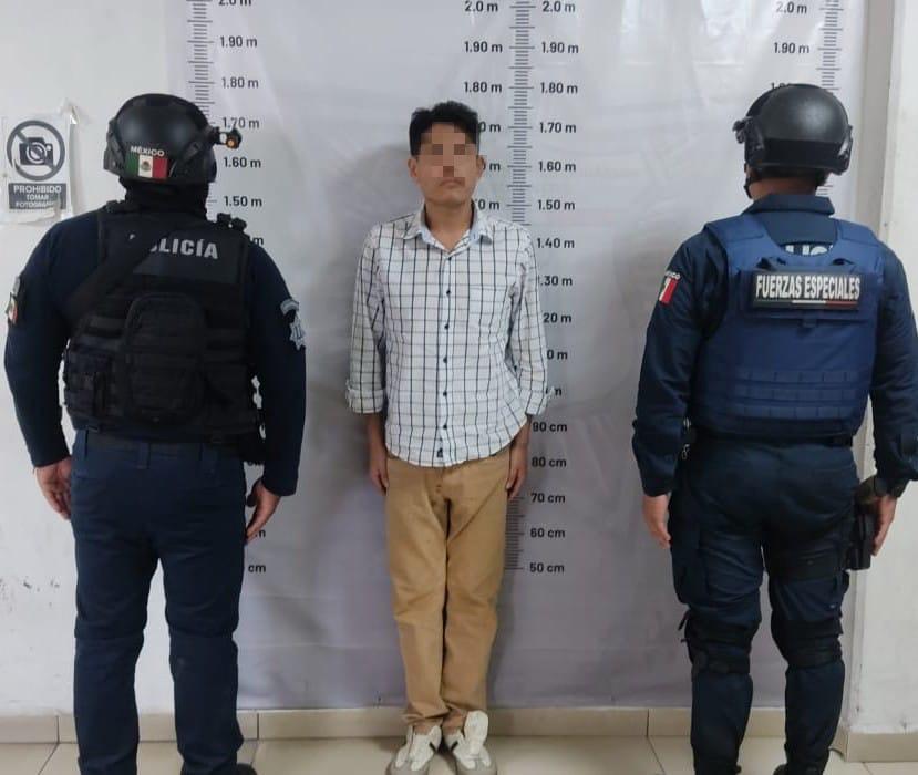 Elementos de la Secretaría de Seguridad Ciudadana y Protección Civil aseguran a persona por detentación de vehículo robado  Elementos de la Secretaría de Seguridad Ciudadana y Protección Civil aseguran a persona por detentación de vehículo robado