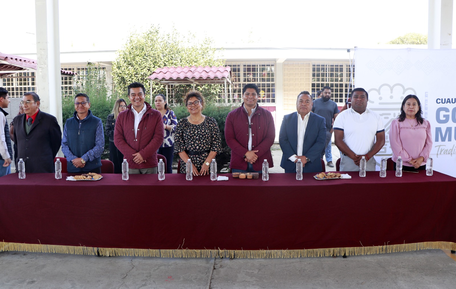 Comunicado oficial Ayuntamiento de Cuautlancingo entregó apoyos a las primarias 5 de Mayo y Cadete Virgilio Uribe