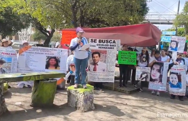 Foto: Cortesía Madres buscadoras "celebraron" el 10 de mayo manifestándose en Puebla