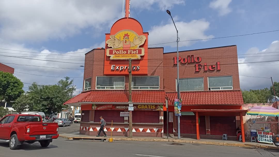 ¿Venganza? COEPRIST Clausura sucursales de Pollo Feliz en Tlaxcala 