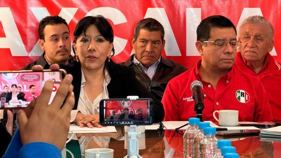 Demanda Anabell Ávalos renuncia de lideresa del Sindicato 7 de Mayo