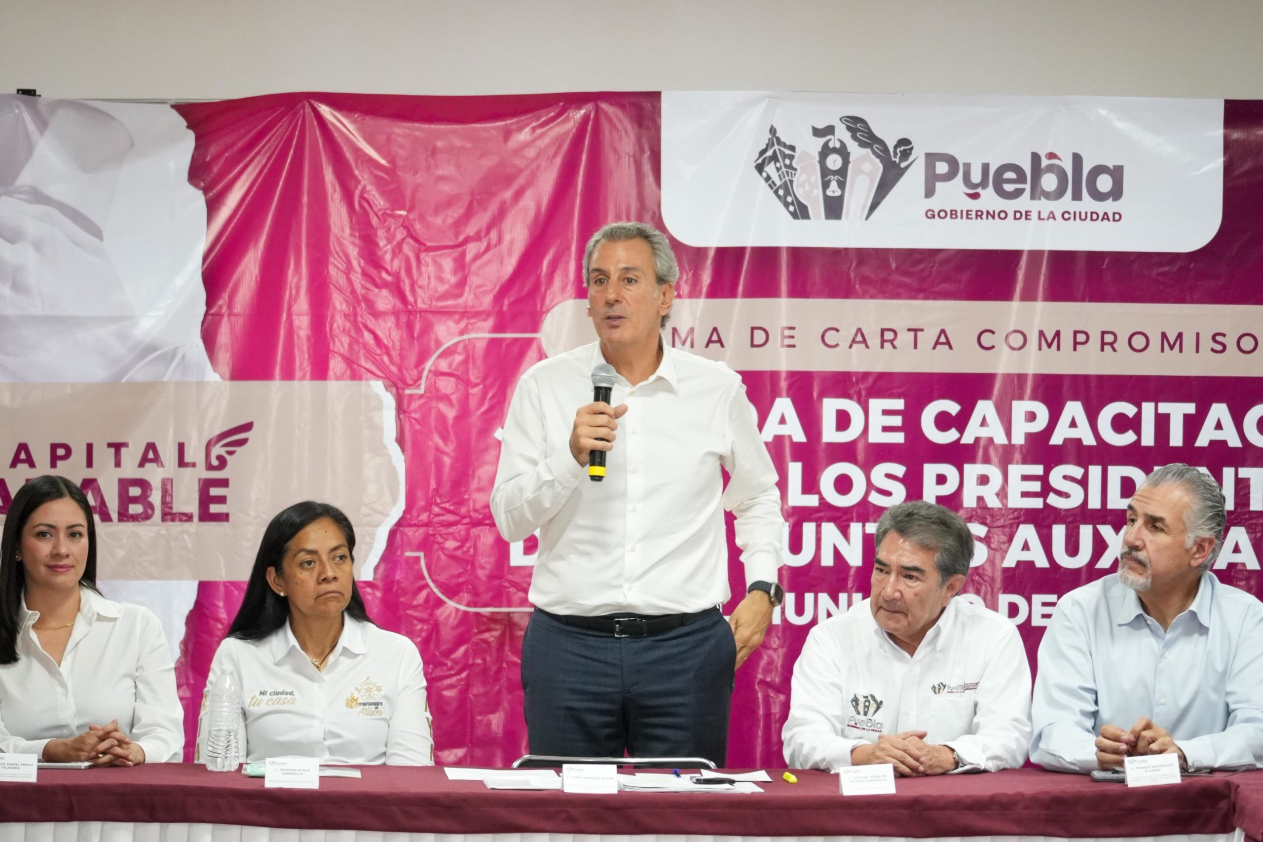 Foto: Cortesía Alcalde Pepe Chedraui encabeza jornada de capacitación para presidentes auxiliares de Puebla