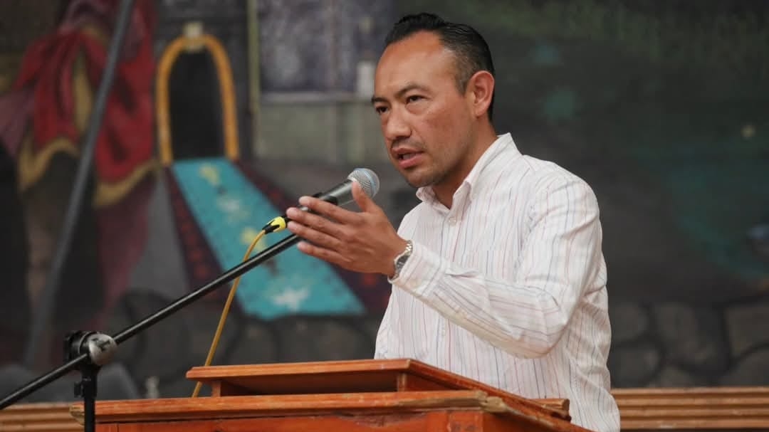 Arturo de Casa Vega busca nuevo cargo tras posible extinción del IAIP en Tlaxcala