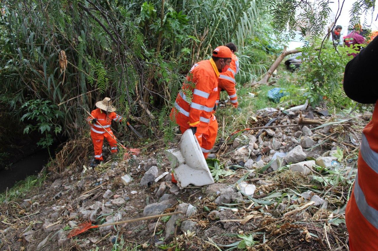 Foto: Cortesía Retiran 53.8 toneladas de basura de ríos y barrancas en Puebla capital