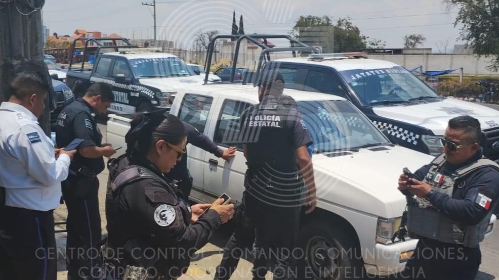 Recuperan camioneta robada en Tenancingo y arrestan a presunto responsable