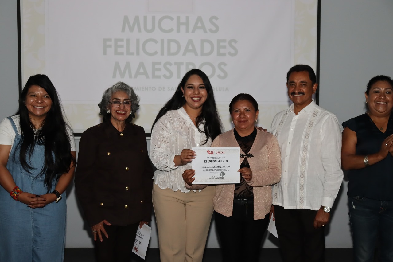 Comunicado oficial Tonantzin Fernández reconoce la labor docente en espacios comunitarios de San Pedro Cholula