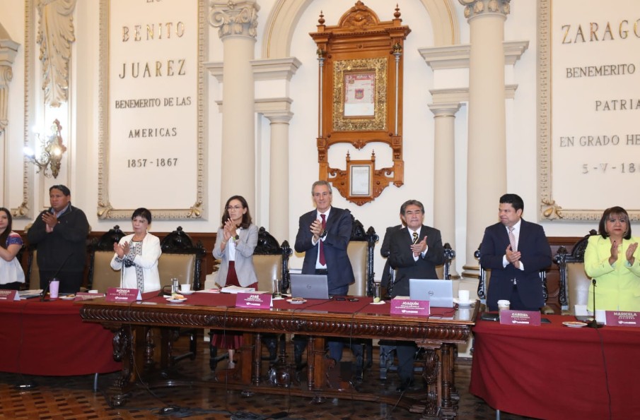 Foto: Cortesía Aprueban consejeros juveniles y Código de Ética en Cabildo de Puebla