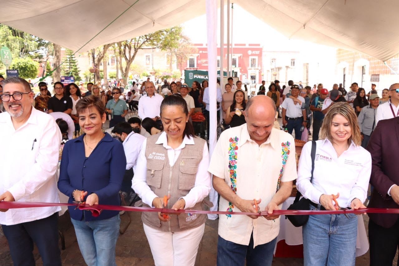 Foto: Cortesía Atlixco celebra exitosa Feria del Empleo 2025 con más de 600 vacantes disponibles