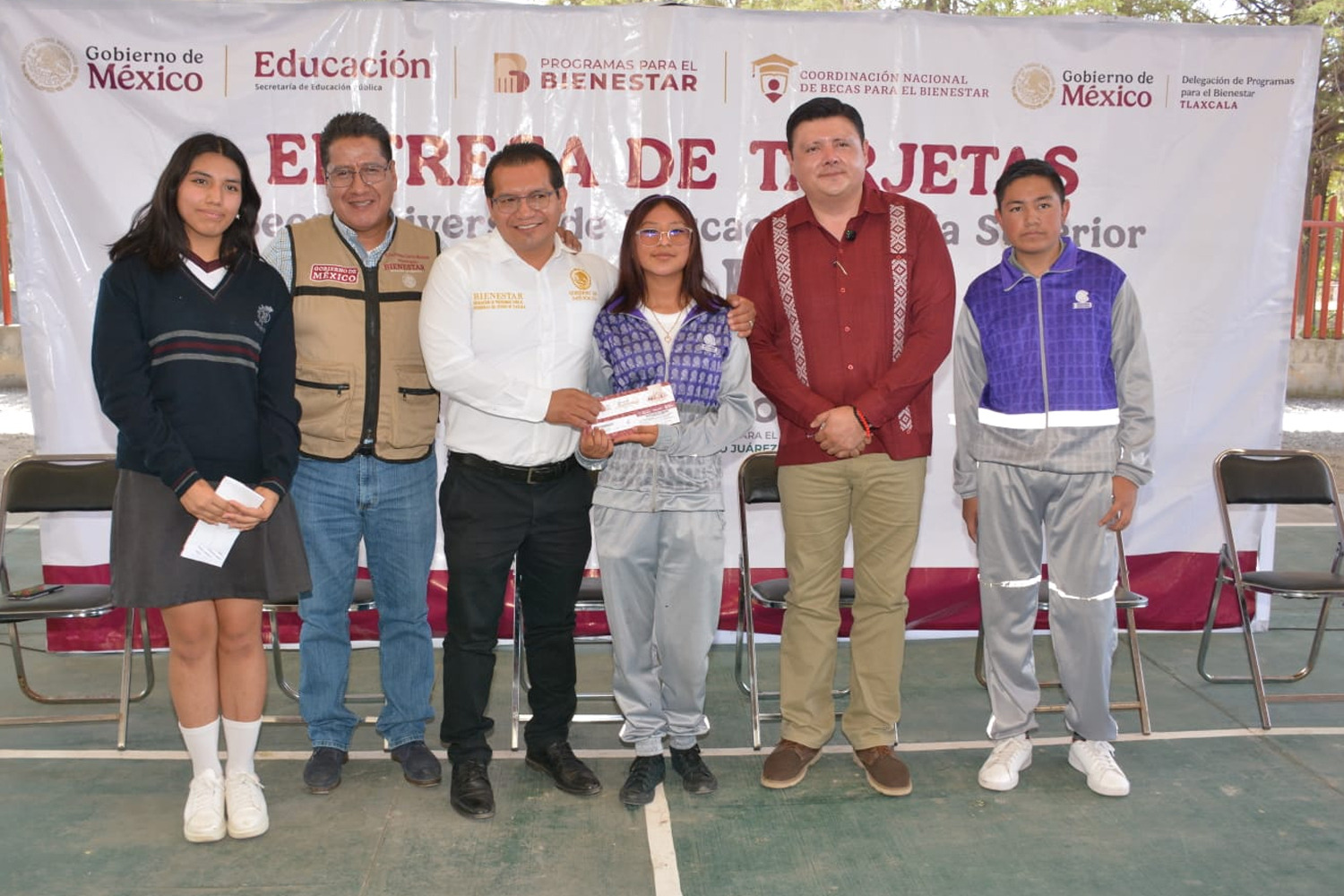 Más de 18 mil estudiantes en Tlaxcala beneficiados con becas "Benito Juárez"