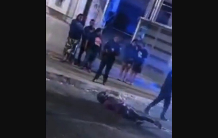 Foto: Cortesía Ejecutan a motociclista frente al Mercado de Amalucan