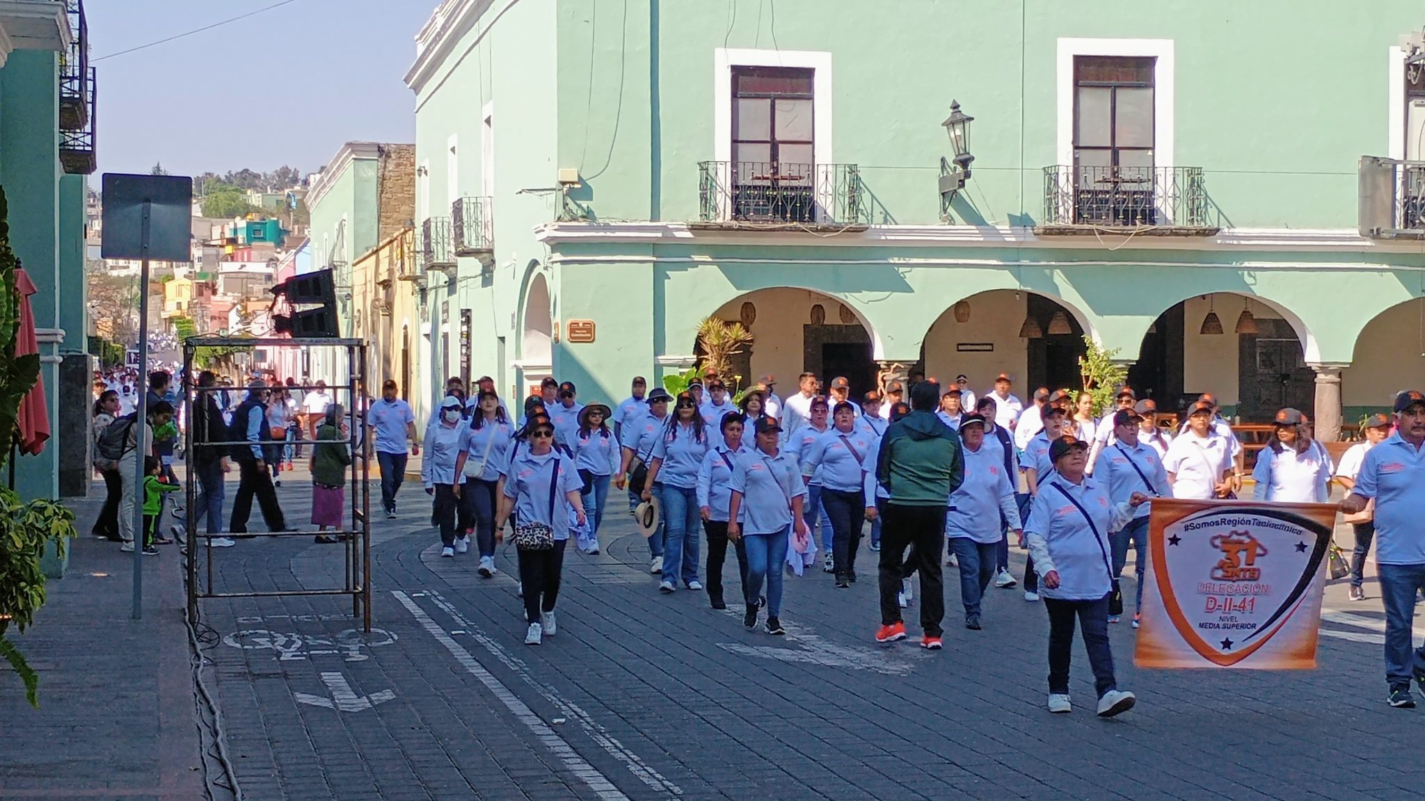 Marchan sindicatos en Tlaxcala por derechos laborales y justicia