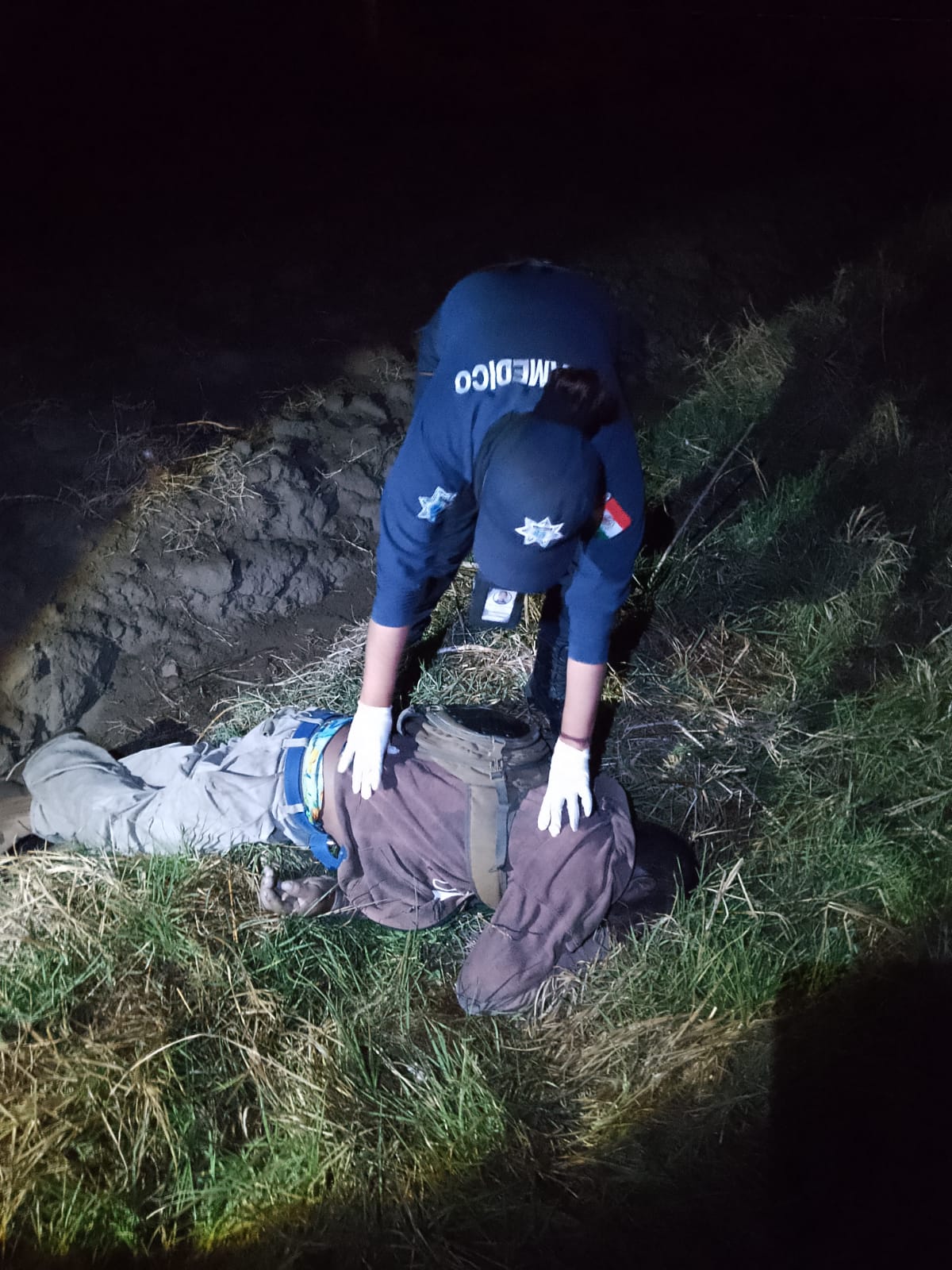 Encuentran a hombre muerto junto a la carretera Ixtacuixtla–Atotonilco