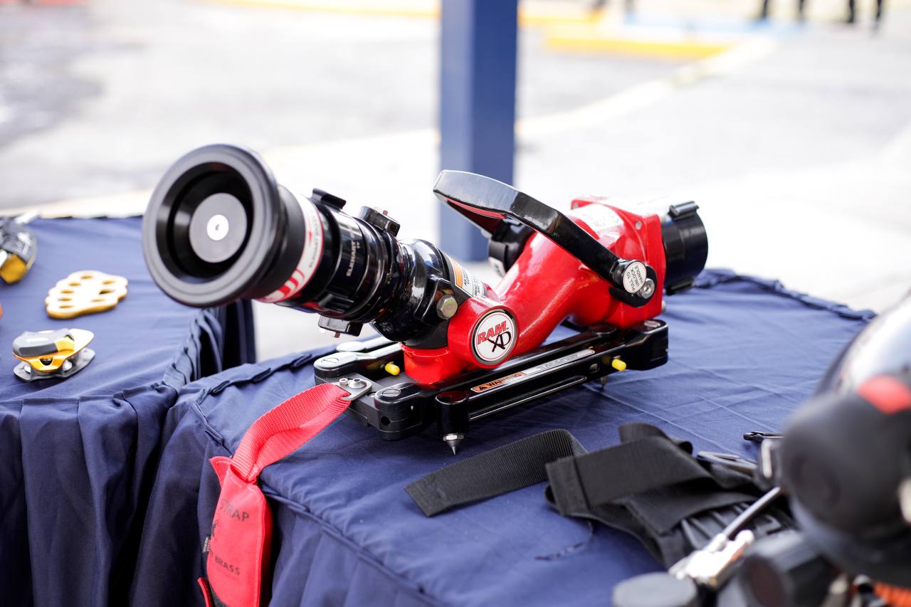 nuevo equipamiento bomberos pc sach 3