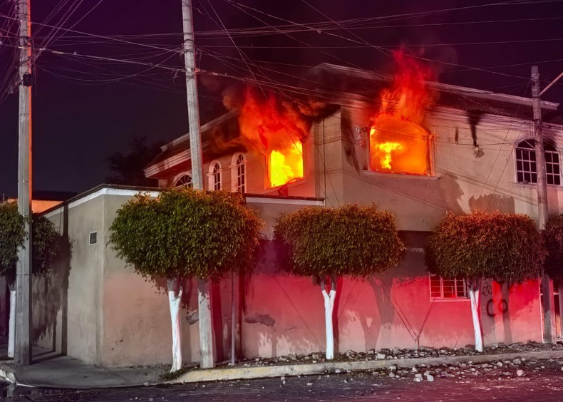 Agresión a vendedor ambulante desata caos en Tehuacán