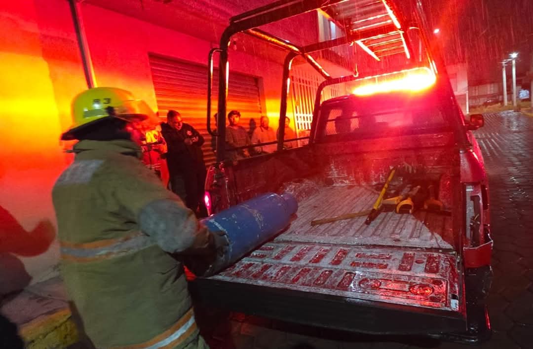 Alerta a vecinos fuga de gas en El Alto, Chiautempan