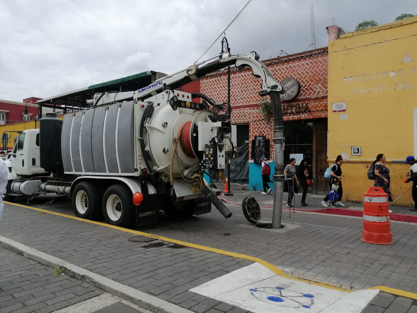 Por: Cortesía Lula Pineda Inician en San Pedro Cholula programa para reforzar limpieza urbana y prevenir inundaciones