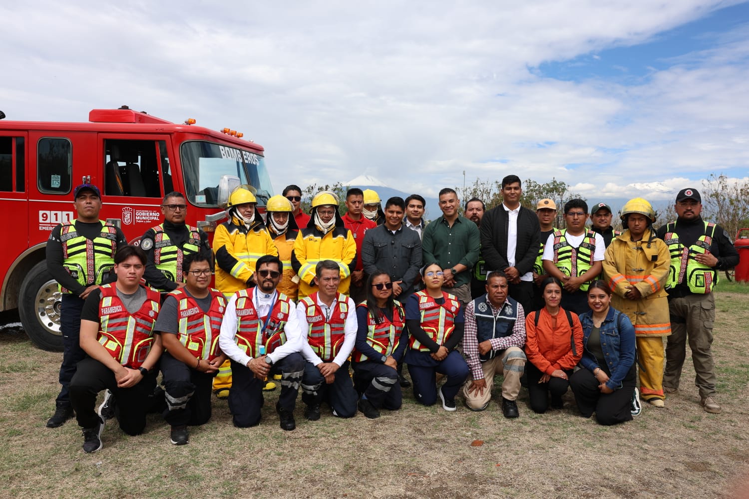 cuautlancingo adquiere camion bomberos 3