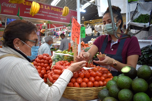Inflación en Tlaxcala sube 0.57% en mayo; destacan alzas en pollo y papaya