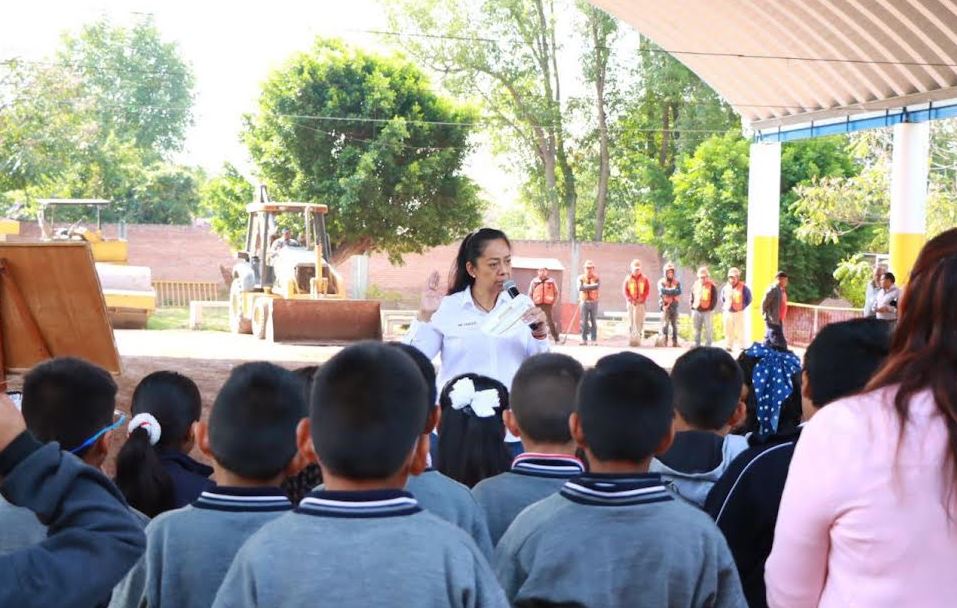 Foto: Cortesía Arranca rehabilitación de cancha escolar en Atlixco